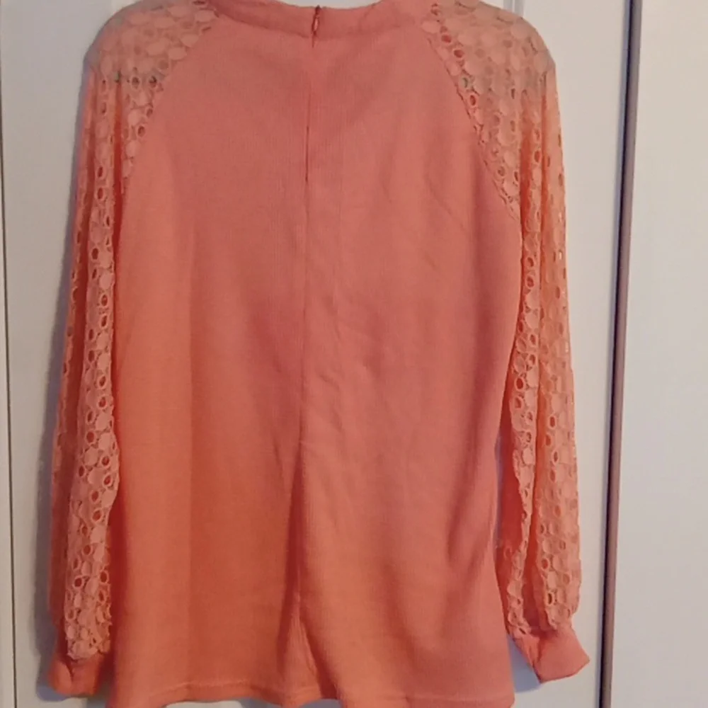 Elegant Lace Sleeve Women's Sweatshirt in Peach - Picture 5 of 5